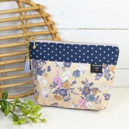 【Atelier Ku】さん / 16cmファスナーポーチ (ブーケ・アニマル)