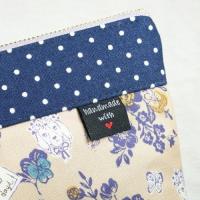 【Atelier Ku】さん / 16cmファスナーポーチ (ブーケ・アニマル)