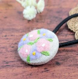 【*guunin*】さん / 羊毛とししゅうのヘアゴム(花②)