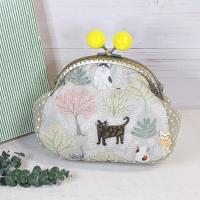 【Angela】さん / あめ玉がま口ポーチ(ネコと森)