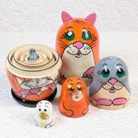 【ロシア】動物モチーフ耳つきマトリョーシカ・5個型(ネコ/オレンジ)