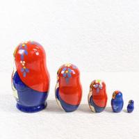 【ロシア】国旗色女の子マトリョーシカ・5個型①