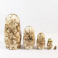 【ロシア】マトリョーシカ・5個型中 ニス無し白木(おさげ青リボン)