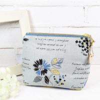 【Atelier Ku】さん / 三角マチポーチ(フラワー・仏語)