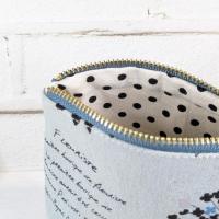 【Atelier Ku】さん / 三角マチポーチ(フラワー・仏語)