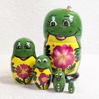 【ロシア】マトリョーシカ・5個型(カエル/赤花)