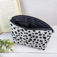 【aiko】さん / ポケット付きファスナーポーチ(ダルメシアン白地)