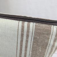 【aiko】さん / ポケット付きファスナーポーチ(ストライプ茶)