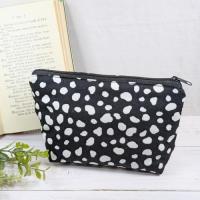 【aiko】さん / ポケット付きファスナーポーチ(ダルメシアン黒地)