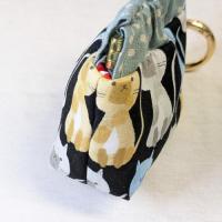 【Angela】さん / カラビナ付きミニバネ口ポーチ (ネコ/ブラック)