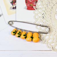 【ロシア】マトリョーシカブローチピン(オレンジ)