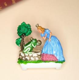 【ドイツ】WALTER&PREDIGER/ハンドペイント樹脂ブローチ(カエル王子)①