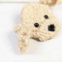 【comyu marché】さん/ニット刺繍ブローチ(トイプードル/顔)